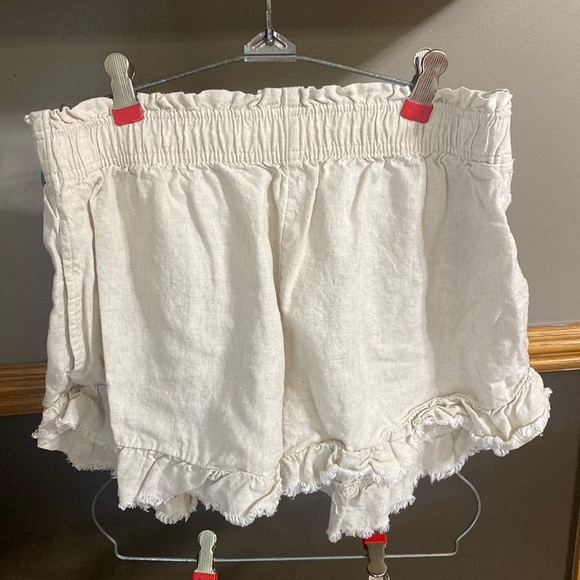 Aerie AEO tan Flowy linen shorts with frayed hemline size medium - Picture 2 of 5